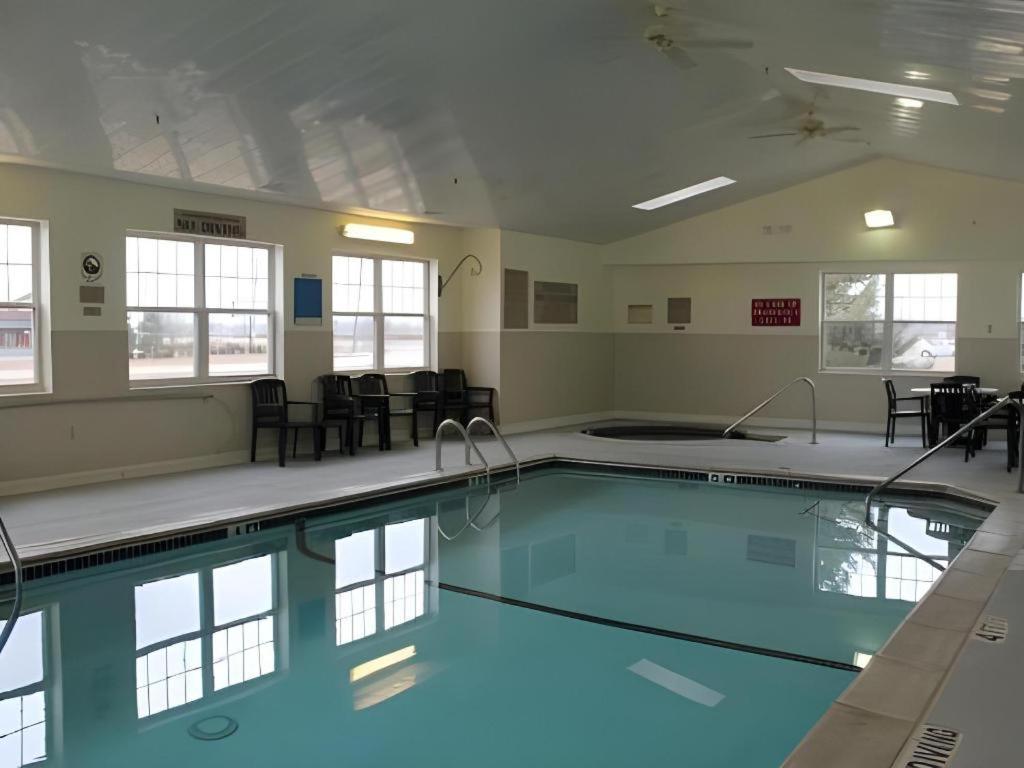 Country Inn & Suites By Radisson, Dundee, Mi Exteriör bild
